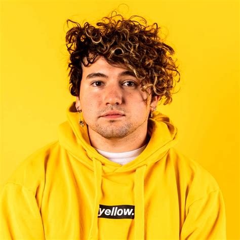 Jc Caylen is a YouTube celebrity born as Justin Caylan Castillo, his real name. He was born on September 11, 1992, in Huston, Texas, USA. 2. While he was from Huston, Texas when he was young, he moved to San Antonio with his family and friends. 3. Caylen is 28 years old and has an American nationality. 4.